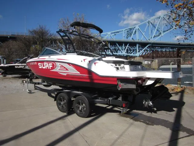 Slide: The Image of Chaparral 23 Surf 2023 - 3