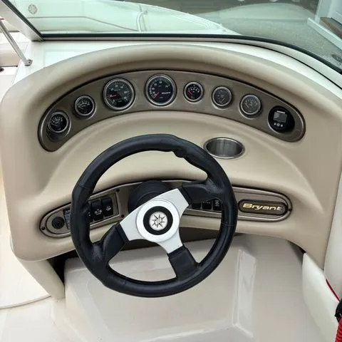 Slide: The Image of Bryant 190 RB 2007 - 9