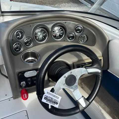 Slide: The Image of Crownline Boats 185 SS 2009 - 6