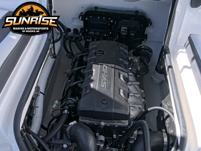 Slide: The Image of Yamaha 195S 2026 - 8