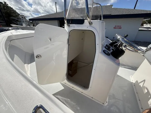 Slide: The Image of May-Craft 2000 CAPE CLASSIC 2026 - 12