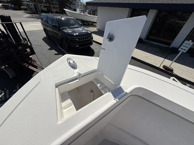 Slide: The Image of May-Craft 2000 CAPE CLASSIC 2026 - 16