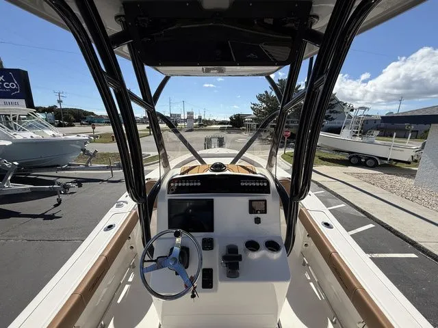 Slide: The Image of Pioneer 220 Bay Sport 2026 - 13