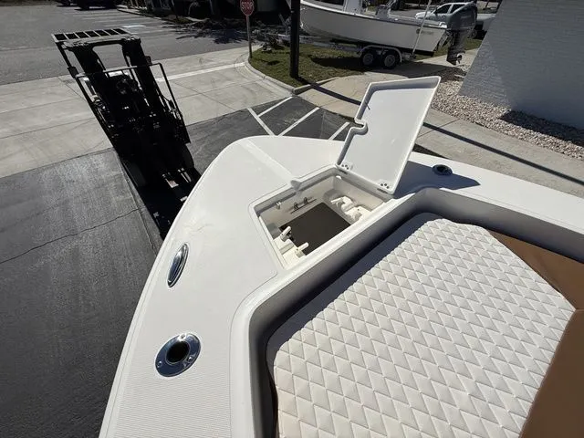 Slide: The Image of Pioneer 220 Bay Sport 2026 - 18