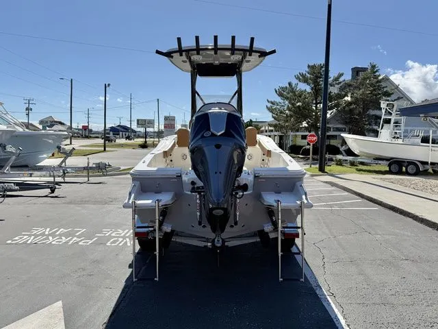 Slide: The Image of Pioneer 220 Bay Sport 2026 - 5