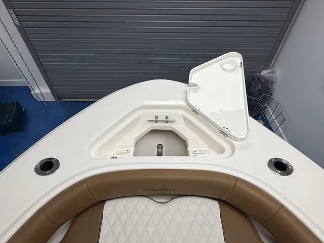 Slide: The Image of Pioneer 180 Islander 2026 - 19