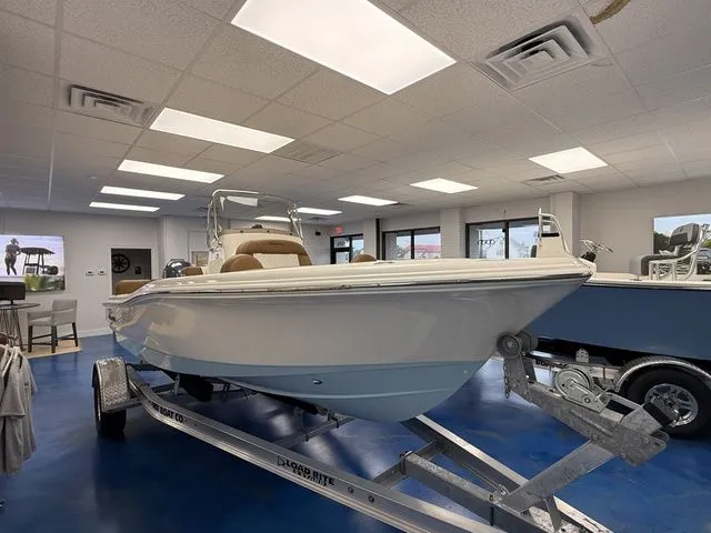 Slide: The Image of Pioneer 180 Islander 2026 - 3