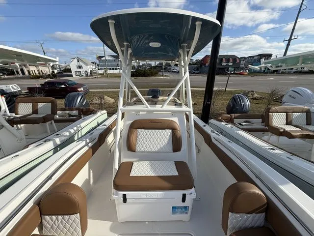 Slide: The Image of Pioneer 222 Sportfish 2026 - 13