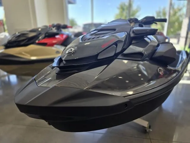 Slide: The Image of Sea-Doo GTR 2025 - 12
