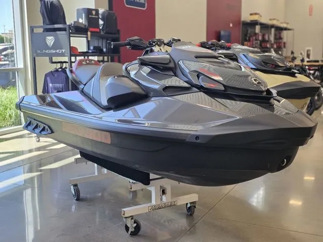 Slide: The Image of Sea-Doo GTR 2025 - 3