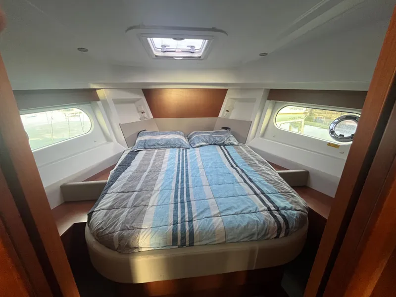 Slide: The Image of Beneteau Swift Trawler 30 2016 - 15