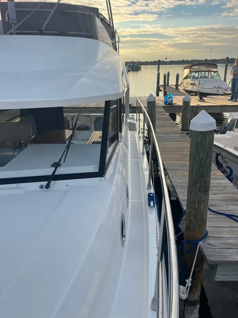 Slide: The Image of Beneteau Swift Trawler 30 2016 - 28