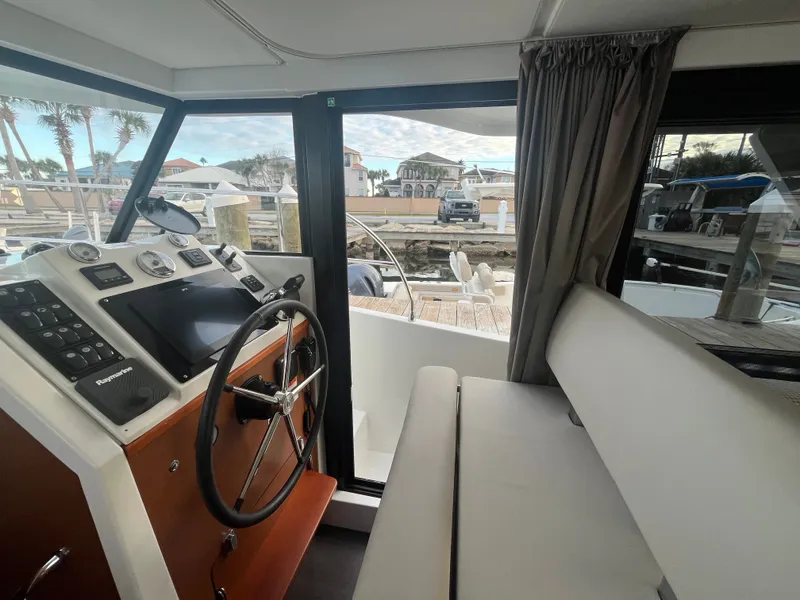 Slide: The Image of Beneteau Swift Trawler 30 2016 - 8