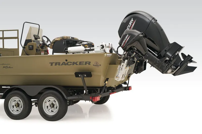 Slide: The Image of Tracker Grizzly 2072 CC Sportsman Kicker 2025 - 92