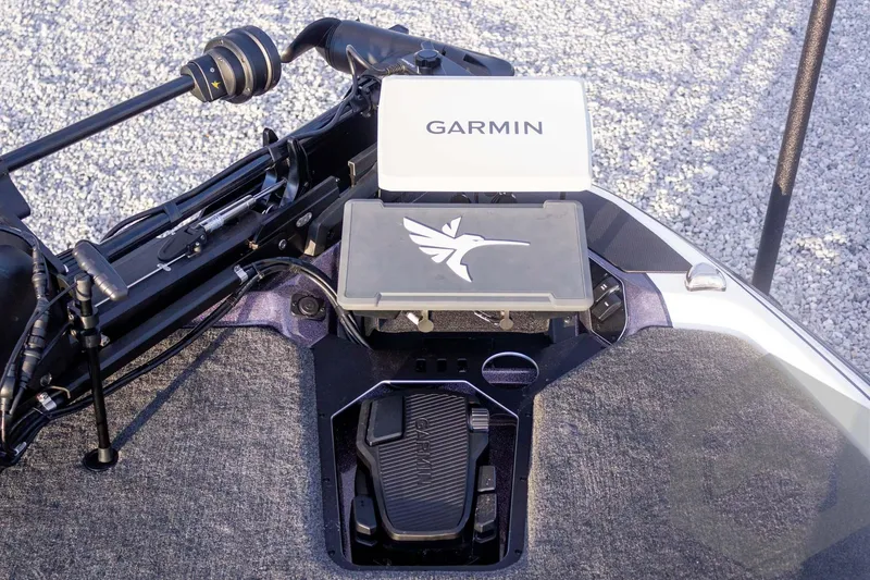 Slide: The Image of 2026 Skeeter FXR21 FLEX boat deck with Garmin and Humminbird electronics. - 34