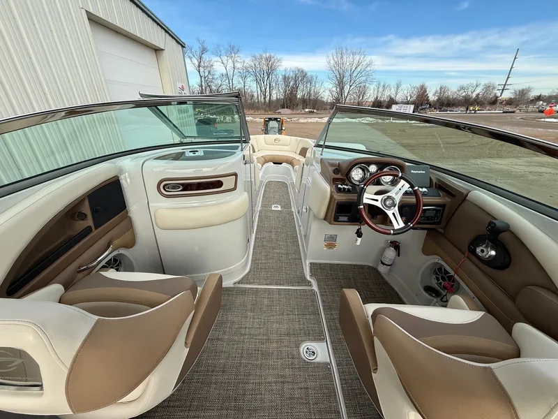 Slide: The Image of Crownline Boats 285SS 2016 - 12