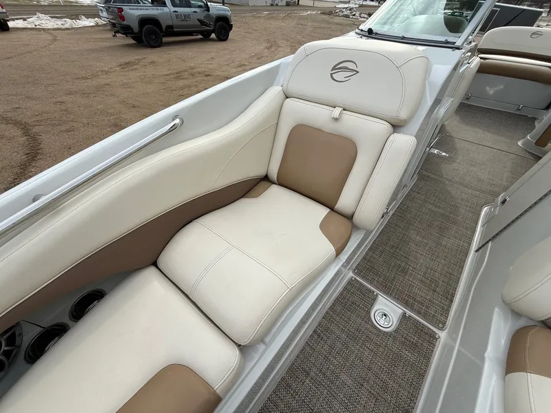 Slide: The Image of Crownline Boats 285SS 2016 - 14