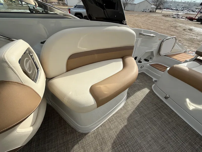 Slide: The Image of Crownline Boats 285SS 2016 - 24
