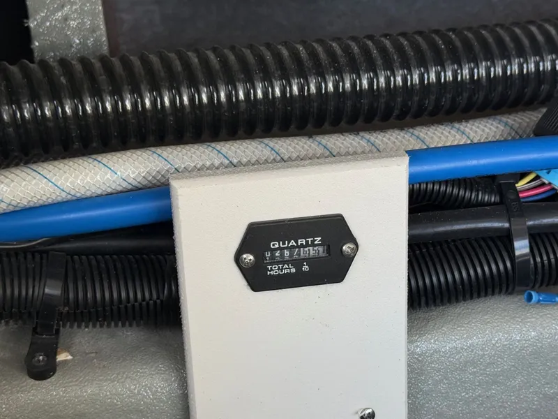 Slide: The Image of Crownline Boats 285SS 2016 - 30