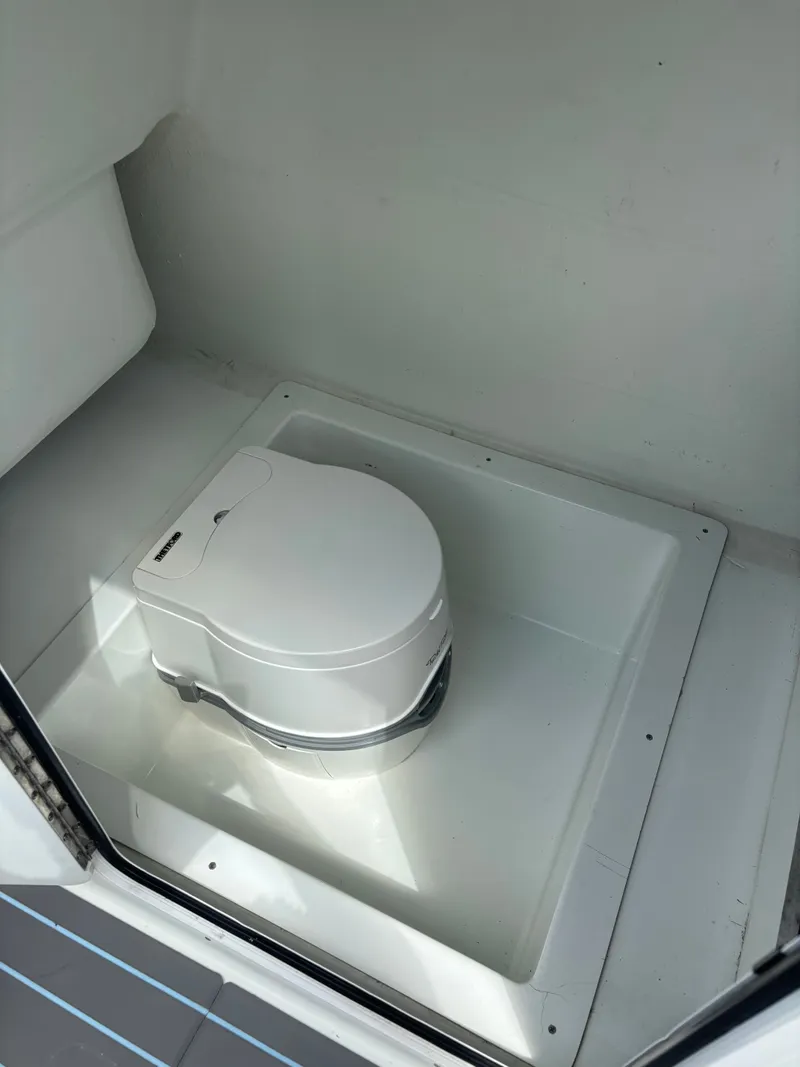 Slide: The Image of Valentino 28CC 2023 boat toilet interior view. - 28