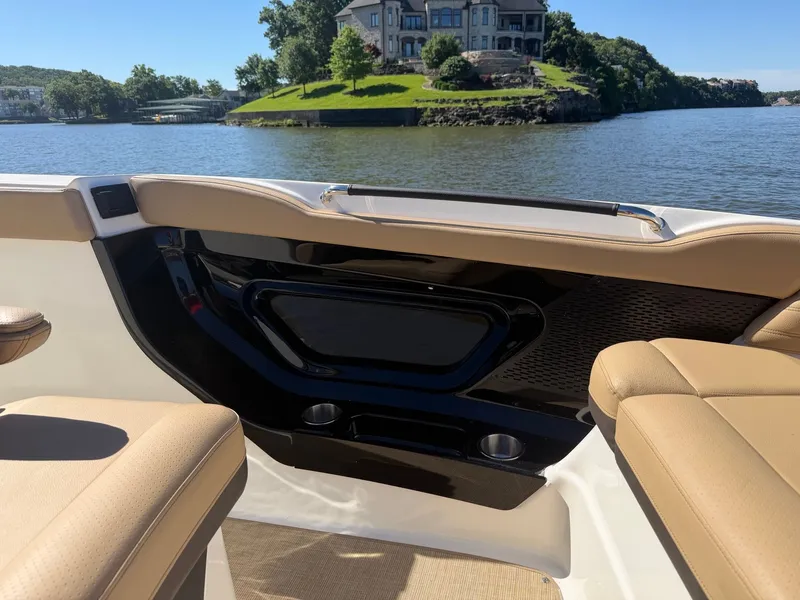 Slide: The Image of Sea Ray SLX 360 Outboard 2026 - 12