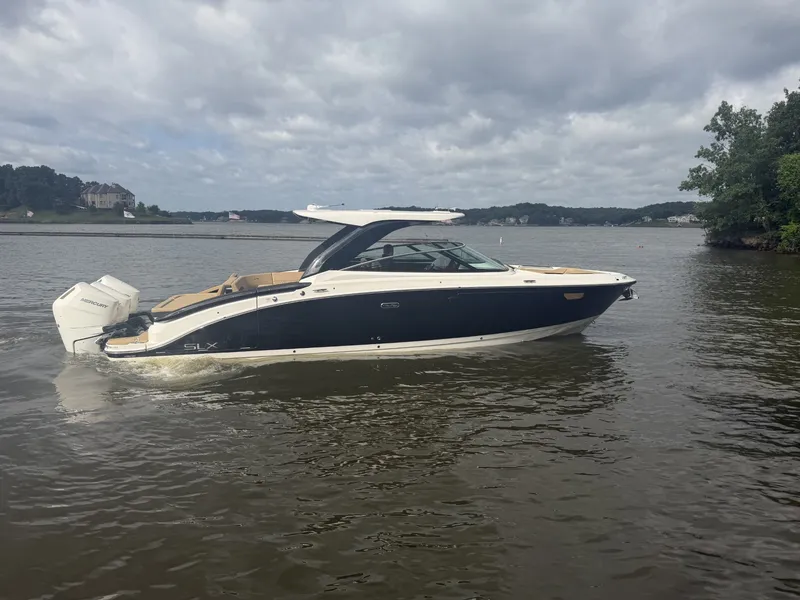 Slide: The Image of Sea Ray SLX 360 Outboard 2026 - 1