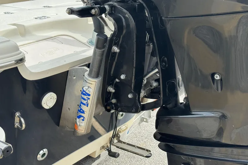 Slide: The Image of 2015 SeaChaser 23LX boat with Atlas hydraulic jack plate and motor mount. - 6