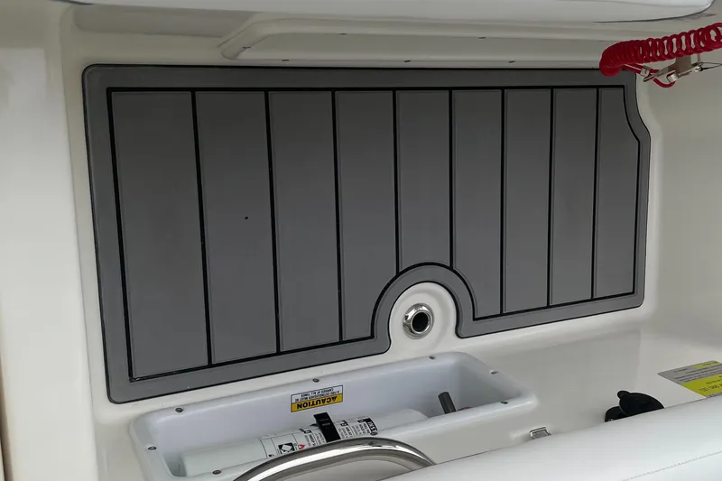 Slide: The Image of Zodiac Yachtline 440 DL NEO 2026, gray cover and control console. - 14