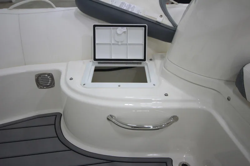 Slide: The Image of Zodiac Yachtline 440 DL NEO 2026, open storage compartment on deck. - 17