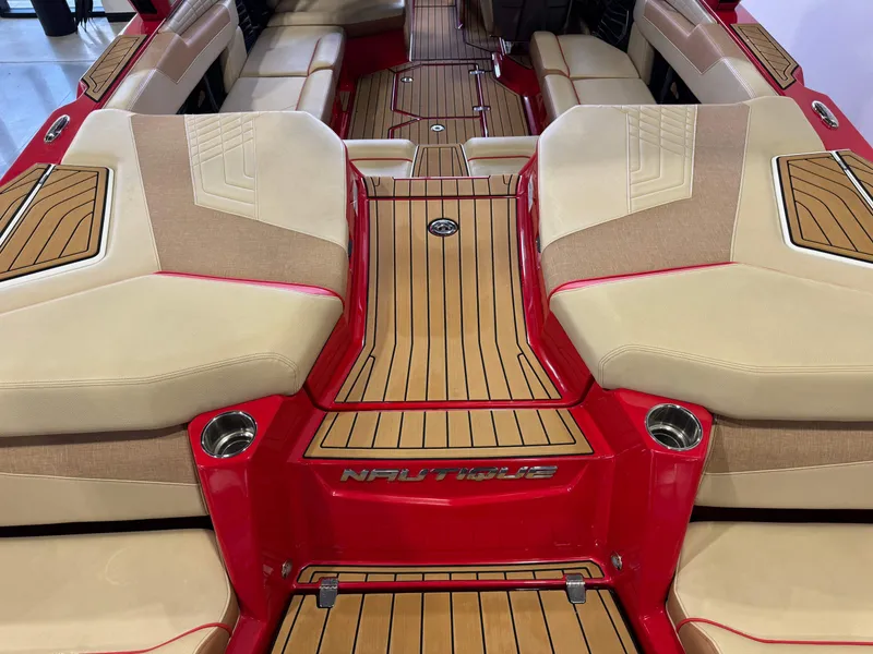 Slide: The Image of Nautique Super Air Nautique G23 2023 - 10