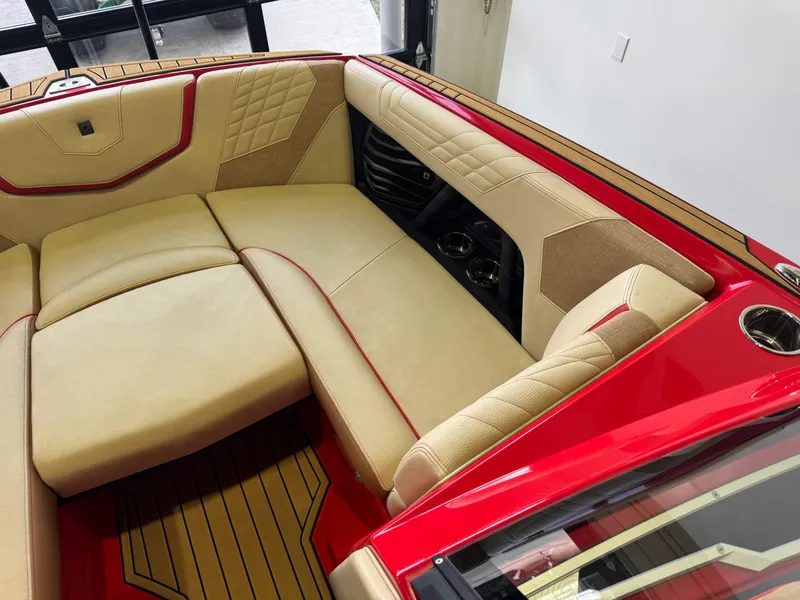 Slide: The Image of Nautique Super Air Nautique G23 2023 - 18