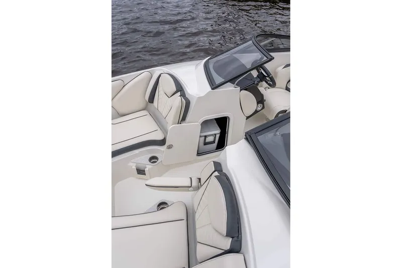 Slide: The Image of Stingray 23 OSX 2024 - 5