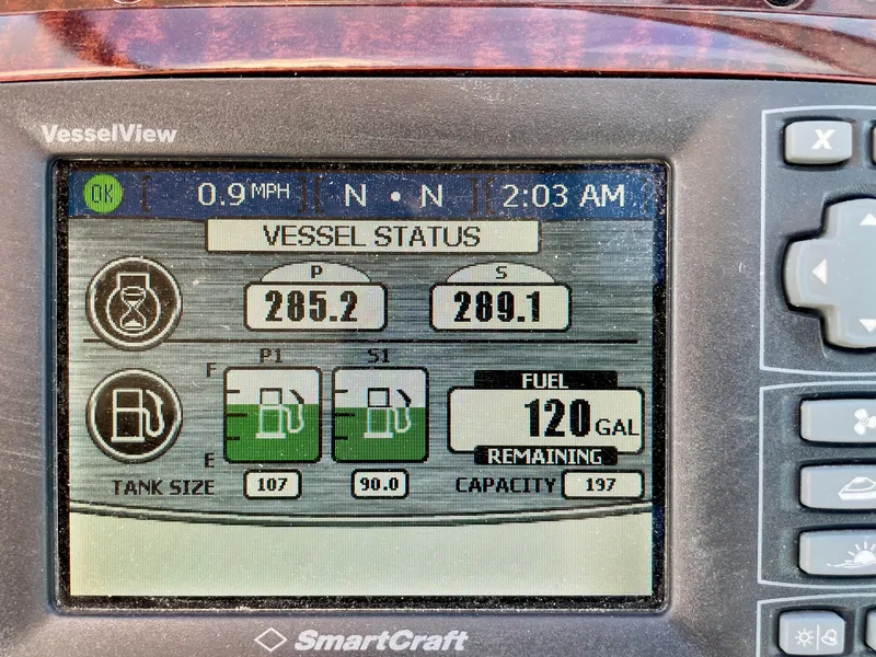 Slide: The Image of SmartCraft VesselView display showing fuel status on 2014 Sea Ray 330 Sundancer. - 35
