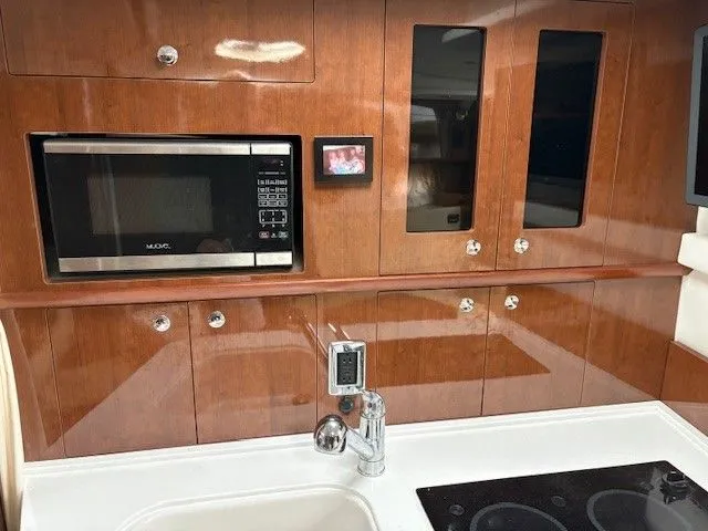 Slide: The Image of Four Winns 355 Vista 2016 - 22