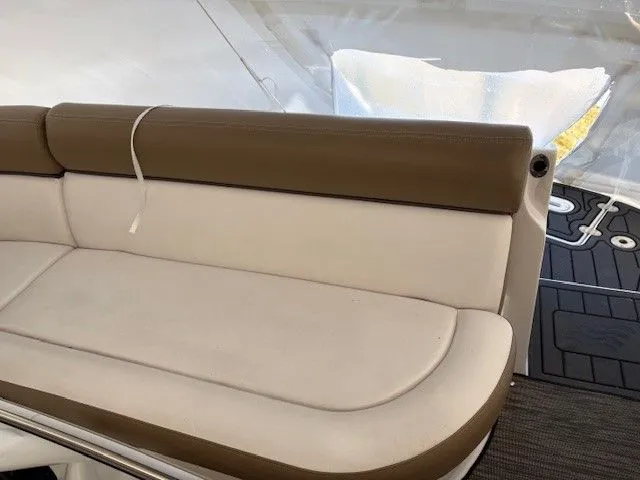 Slide: The Image of Four Winns 355 Vista 2016 - 3