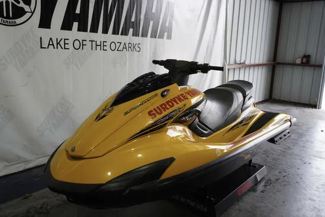 Slide: The Image of Yamaha FZS 2014 - 10