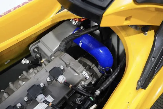 Slide: The Image of Yamaha FZS 2014 - 6