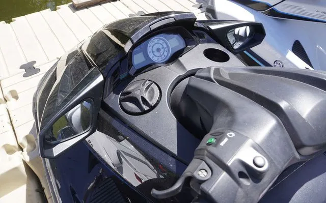 Slide: The Image of Yamaha FX HO 2015 - 10