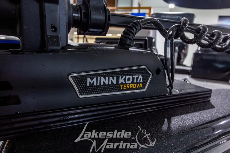 Slide: The Image of Minn Kota Terrova motor on Recon 895 DC, 2026 model at Lakeside Marina. - 9
