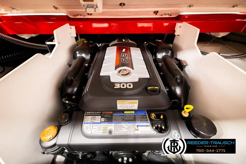 Slide: The Image of Crownline Boats 220 SS LPX 2022 - 53