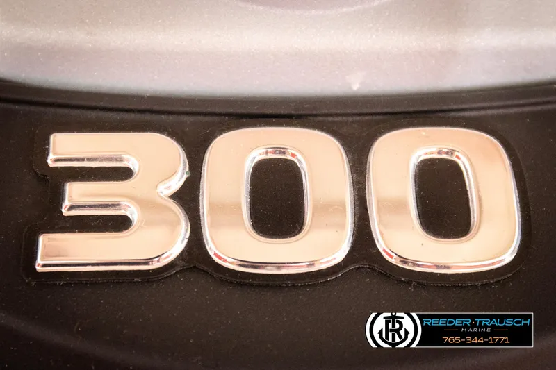 Slide: The Image of Crownline Boats 220 SS LPX 2022 - 54