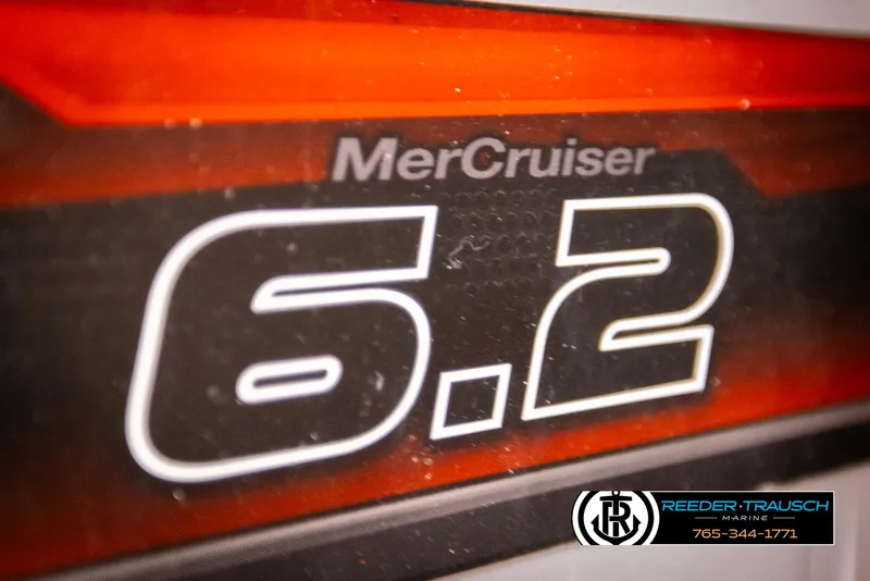 Slide: The Image of Crownline Boats 220 SS LPX 2022 - 55