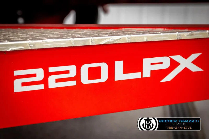 Slide: The Image of Crownline Boats 220 SS LPX 2022 - 60