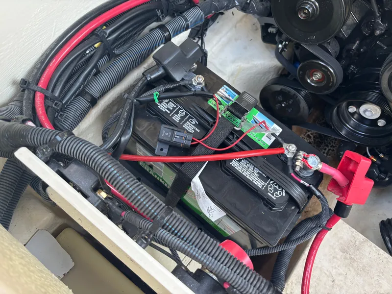 Slide: The Image of Sea Ray SDX 220 2017 - 13