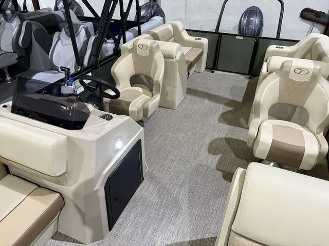 Slide: The Image of Veranda 22XRC Vista View W/Yamaha 150 No Trailer 2026 - 11