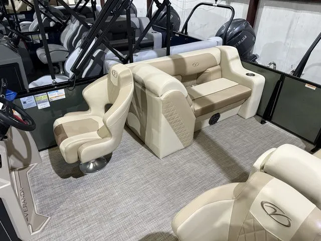 Slide: The Image of Veranda 22XRC Vista View W/Yamaha 150 No Trailer 2026 - 13