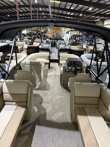 Slide: The Image of Veranda 22XRC Vista View W/Yamaha 150 No Trailer 2026 - 25