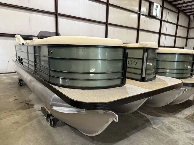 Slide: The Image of Veranda 22XRC Vista View W/Yamaha 150 No Trailer 2026 - 5