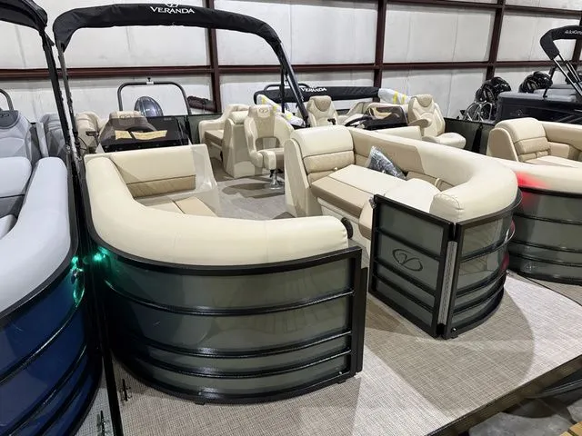 Slide: The Image of Veranda 22XRC Vista View W/Yamaha 150 No Trailer 2026 - 8