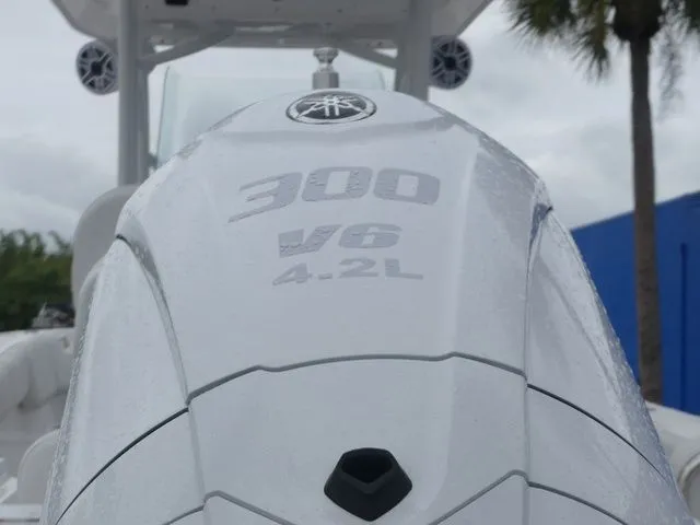 Slide: The Image of Sea Fox 248 Commander 2023 - 10